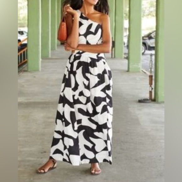 Abercrombie Women’s Black/Cream One Shoulder Cut Out Dress in Medium or Large - Picture 3 of 13